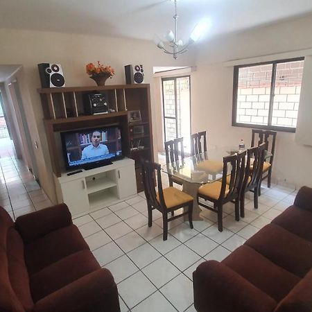 Aconchegante 2 Quartos Com Wifi + 1 Quarto Menor Apartment Guarapari Exterior foto